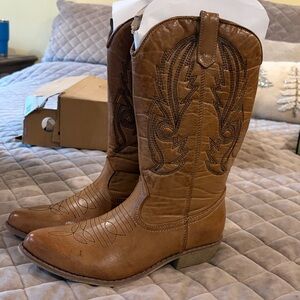 Coconuts by Matisse Brown Western Boots
